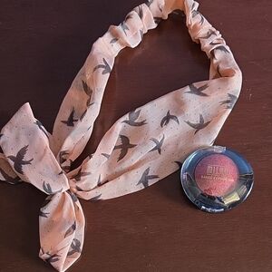 Headband And Eyeshadow Bundle